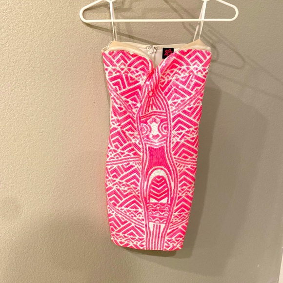 2B Bebe Sequence Dress - Picture 1 of 4